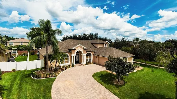 $900,000 | 626 Duff Drive, Winter Garden, FL 34787