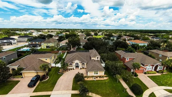 $900,000 | 626 Duff Drive, Winter Garden, FL 34787