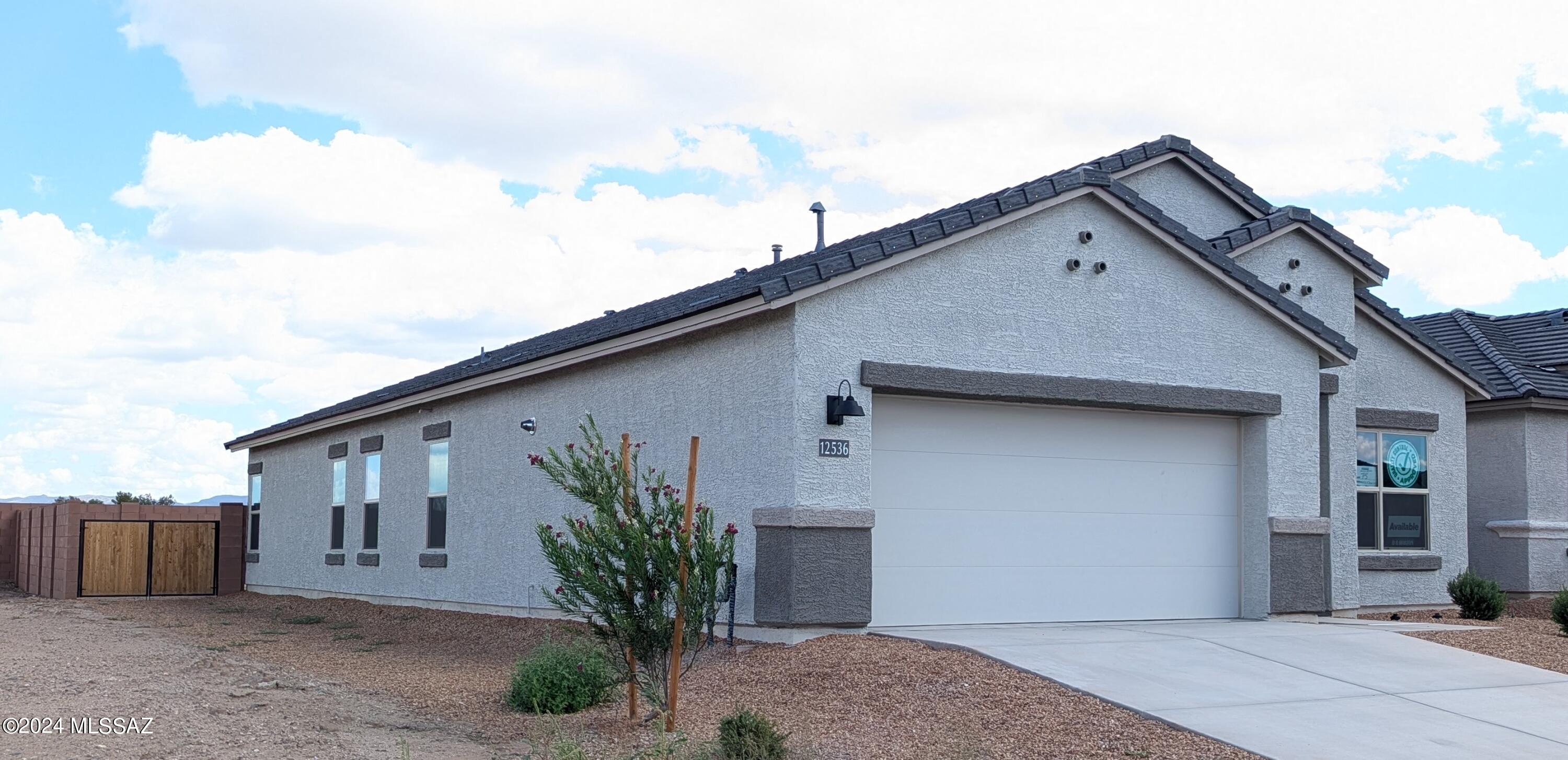 12536 West Barnett Road Marana, AZ 85653 - Photo 2 of 41