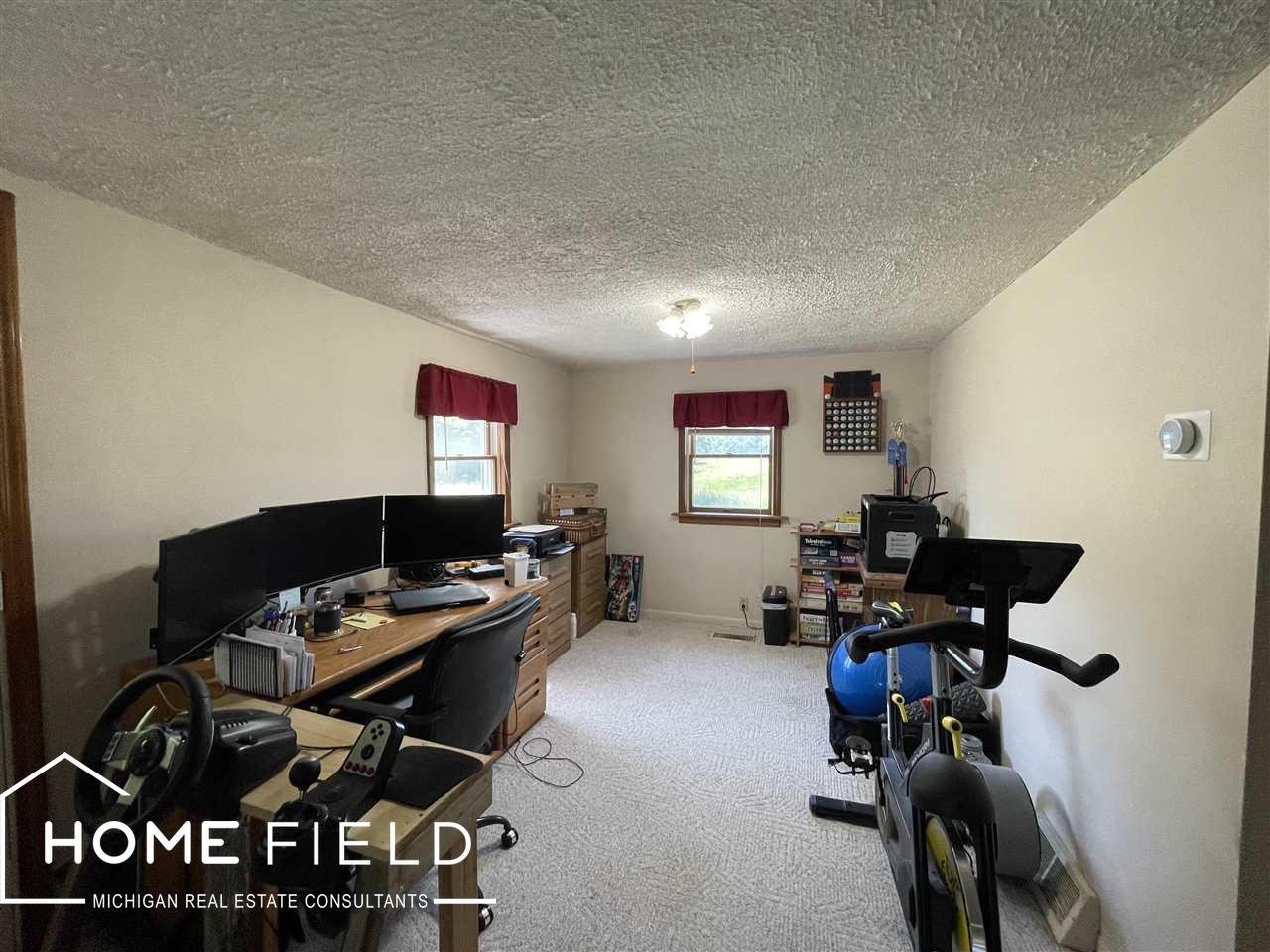 300 West Hibbard Road Owosso, MI 48867 - Photo 10 of 31 50079121-9.JPG