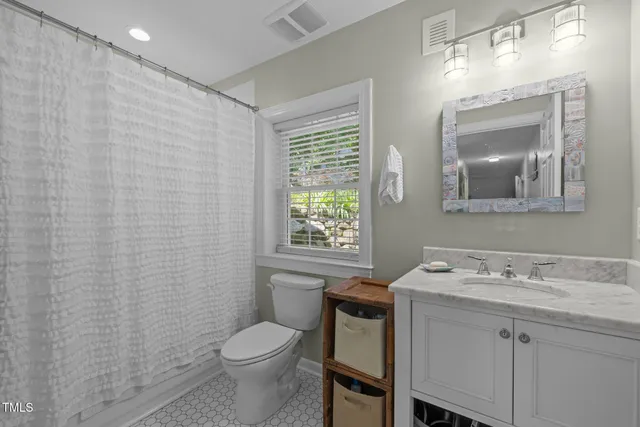 $1,675,000 | 107 Ledge Lane, Chapel Hill, NC 27514