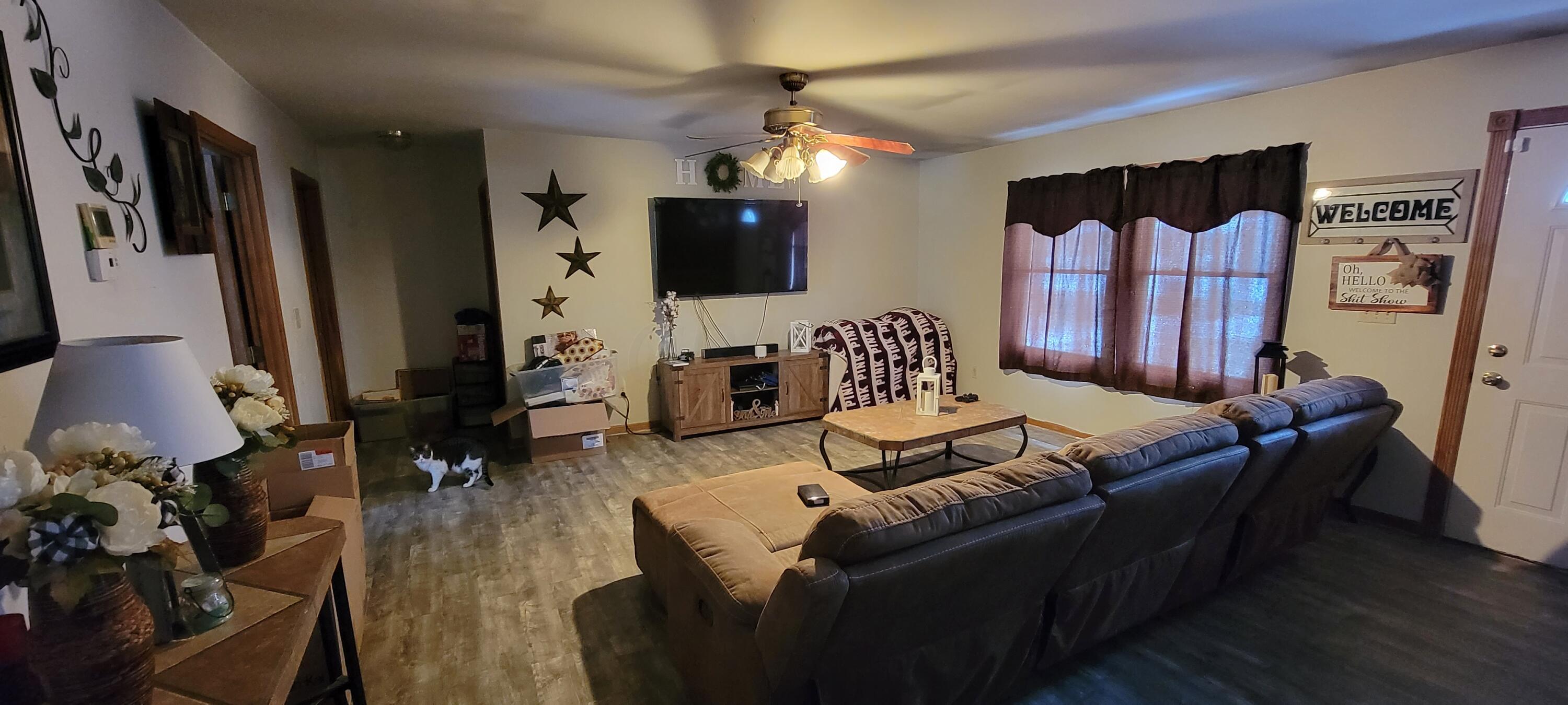 4344 Ethel Road Columbus, OH 43207 - Photo 2 of 9 20220313_094408