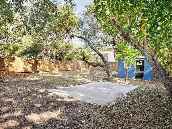 $1,650 | 943 South Whitney Street, Aransas Pass, TX 78336