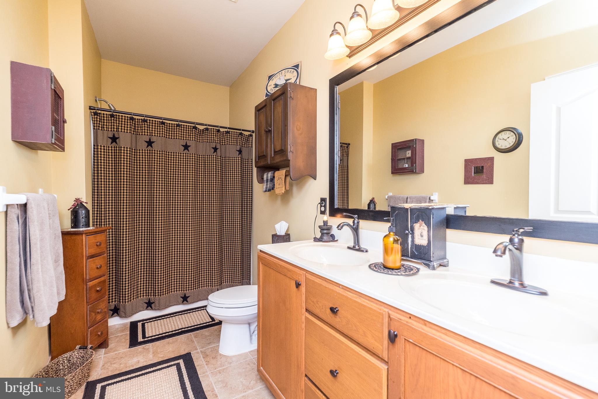 451 Ruth Court Harleysville, PA 19438 - Photo 13 of 25 Primary Bathroom