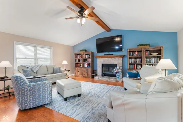 $399,900 | 9500 West Thurston Court, Yorktown, IN 47396