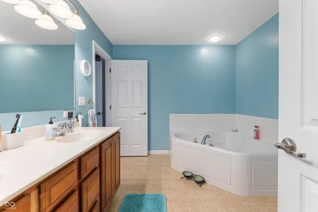 $399,900 | 9500 West Thurston Court, Yorktown, IN 47396