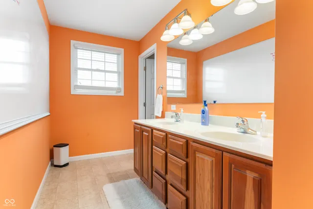 $399,900 | 9500 West Thurston Court, Yorktown, IN 47396