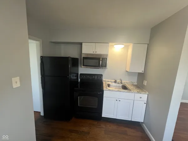 $845 | 627 North Tibbs Avenue, Indianapolis, IN 46222