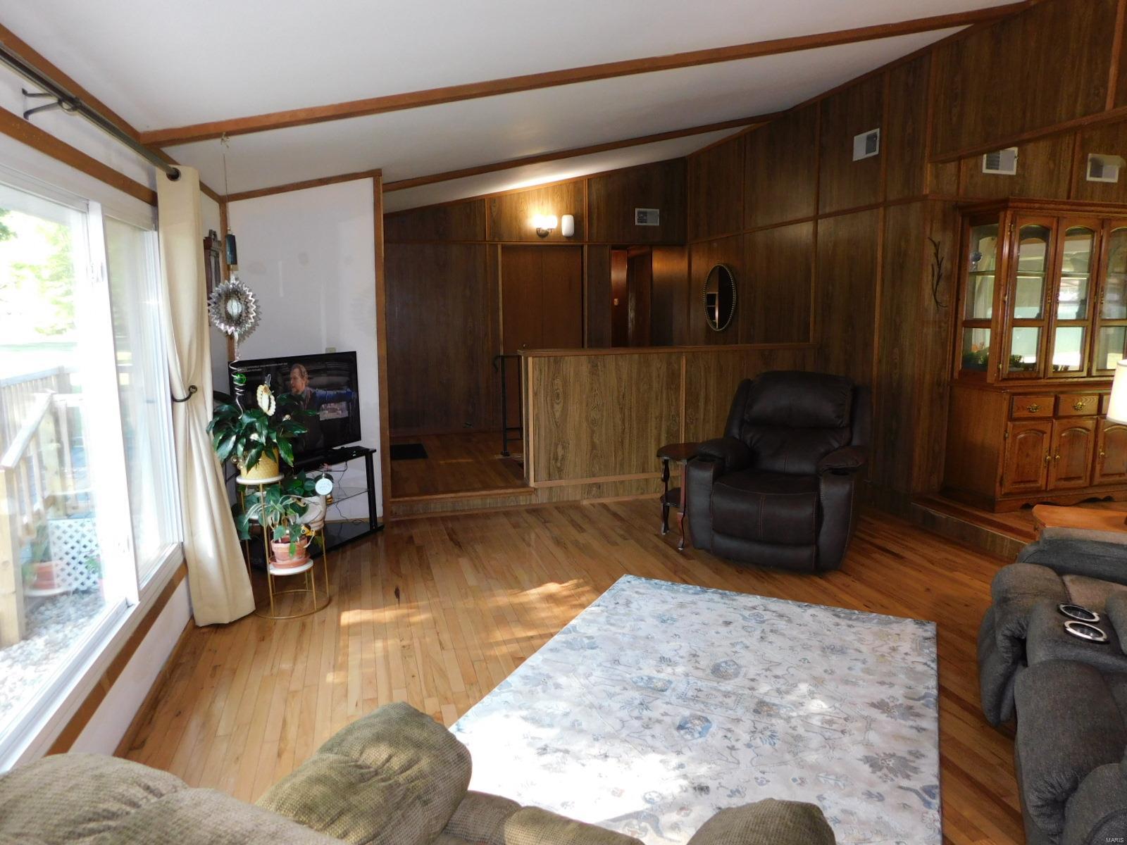 8665 Heinz Road New Douglas, IL 62074 - Photo 11 of 26