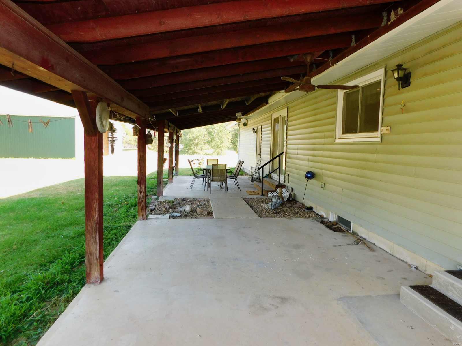 8665 Heinz Road New Douglas, IL 62074 - Photo 23 of 26