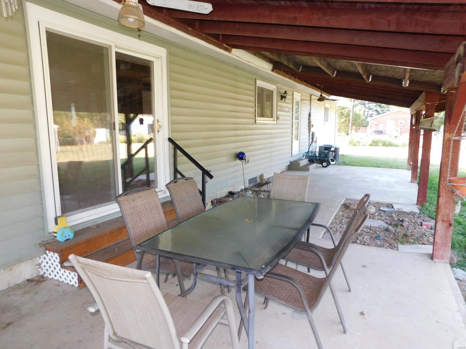 8665 Heinz Road New Douglas, IL 62074 - Photo 24 of 26