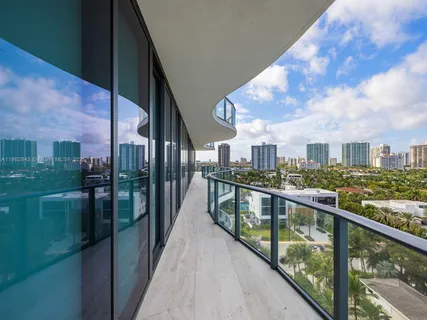 $11,800,000 | 19575 Collins Avenue, Unit 9, Sunny Isles Beach, FL 33160