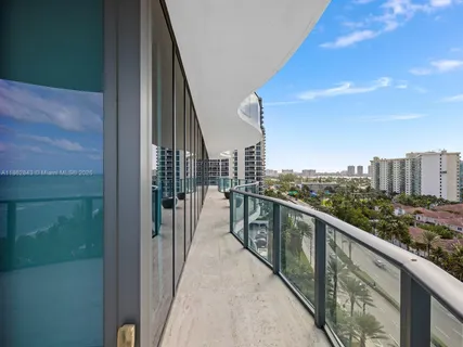 $11,800,000 | 19575 Collins Avenue, Unit 9, Sunny Isles Beach, FL 33160