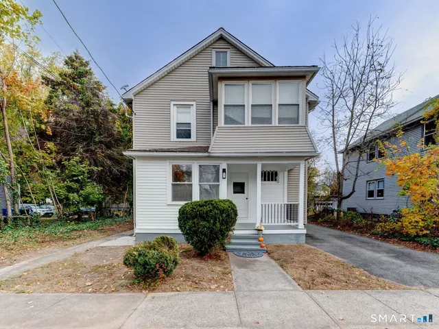 $2,100 | 44 Wallace Row, Wallingford, CT 06492