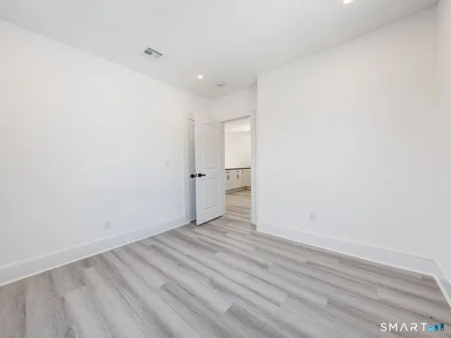 $2,100 | 44 Wallace Row, Wallingford, CT 06492