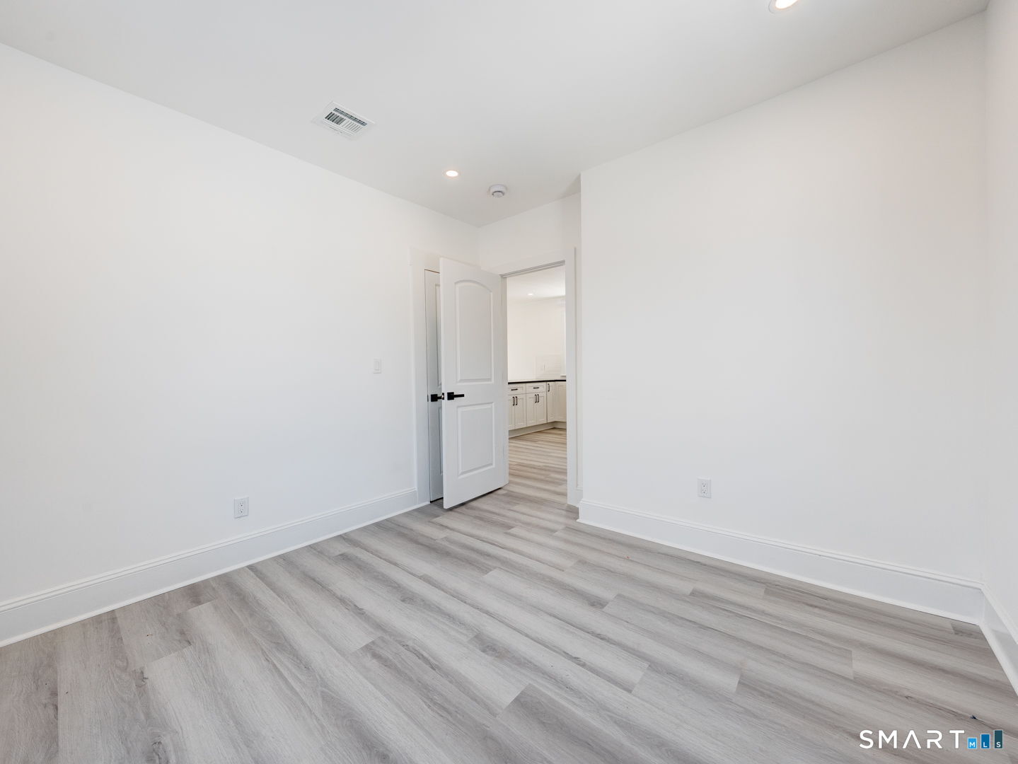 44 Wallace Row Wallingford, CT 06492 - Photo 19 of 32