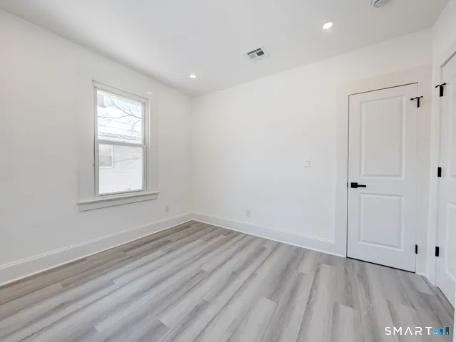 $2,100 | 44 Wallace Row, Wallingford, CT 06492