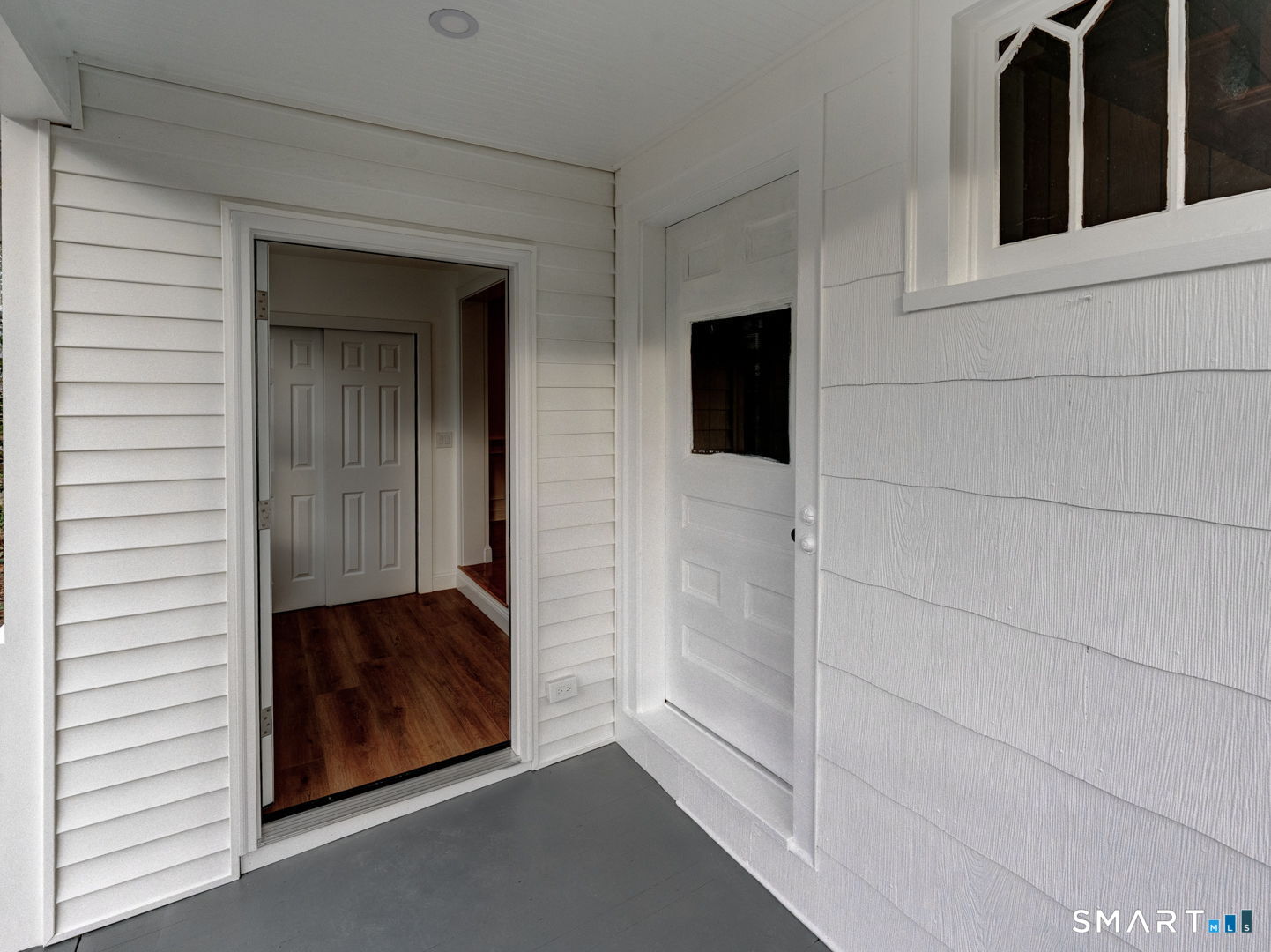 44 Wallace Row Wallingford, CT 06492 - Photo 3 of 32