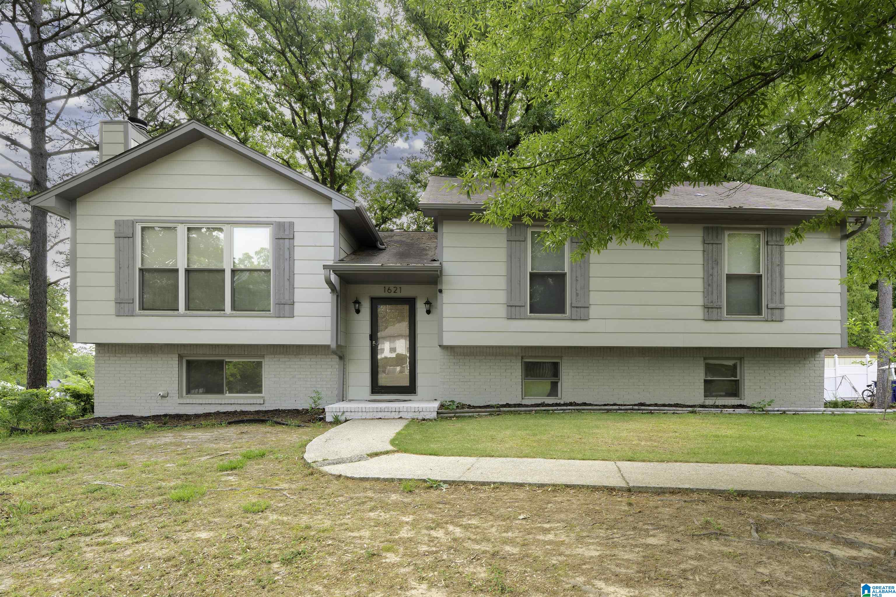 1621 Caribbean Circle Alabaster, AL 35007 - Photo 1 of 25
