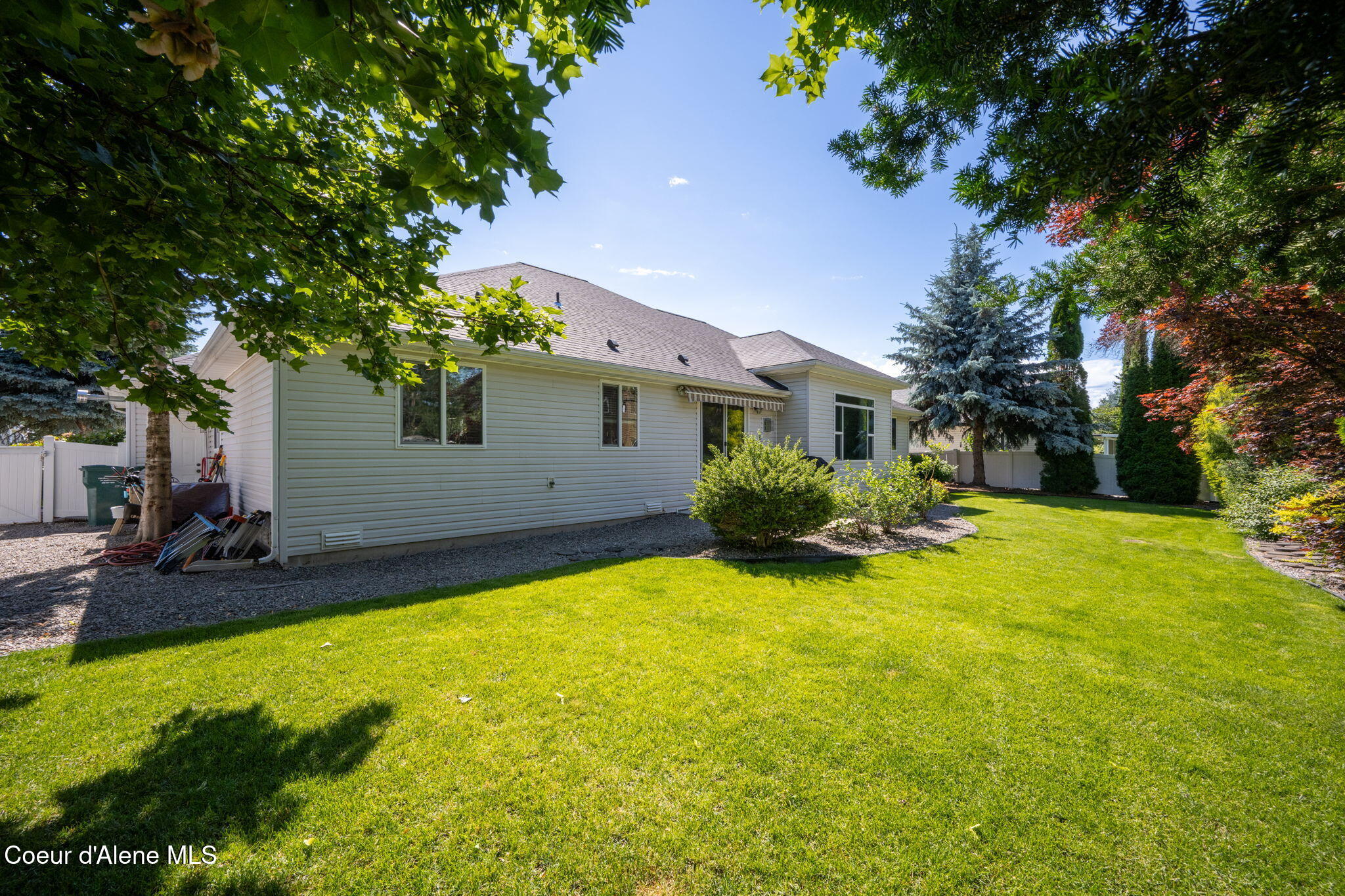 11393 North Rocking R Road Hayden, ID 83835 - Photo 28 of 35 Backyard
