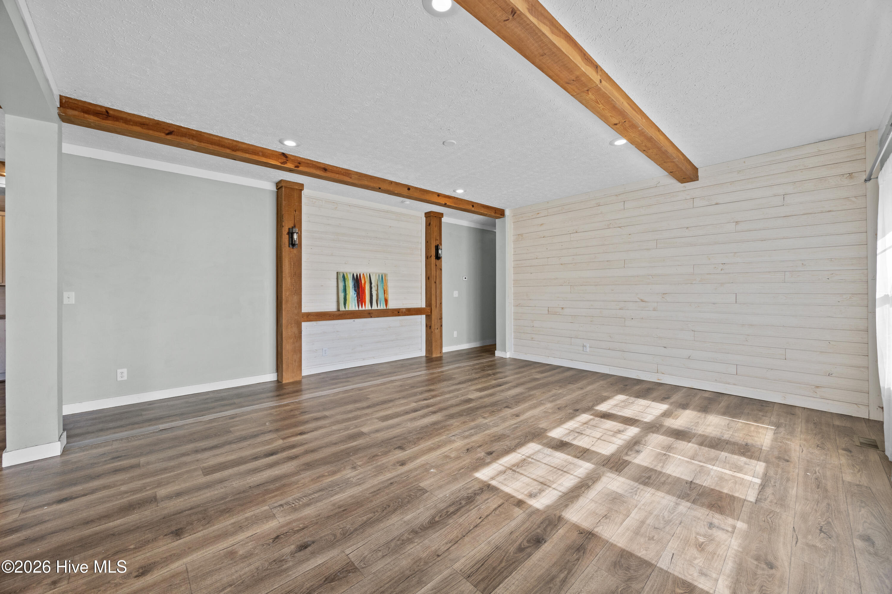120 Moores Landing Road Hampstead, NC 28443 - Photo 19 of 52 19_living room