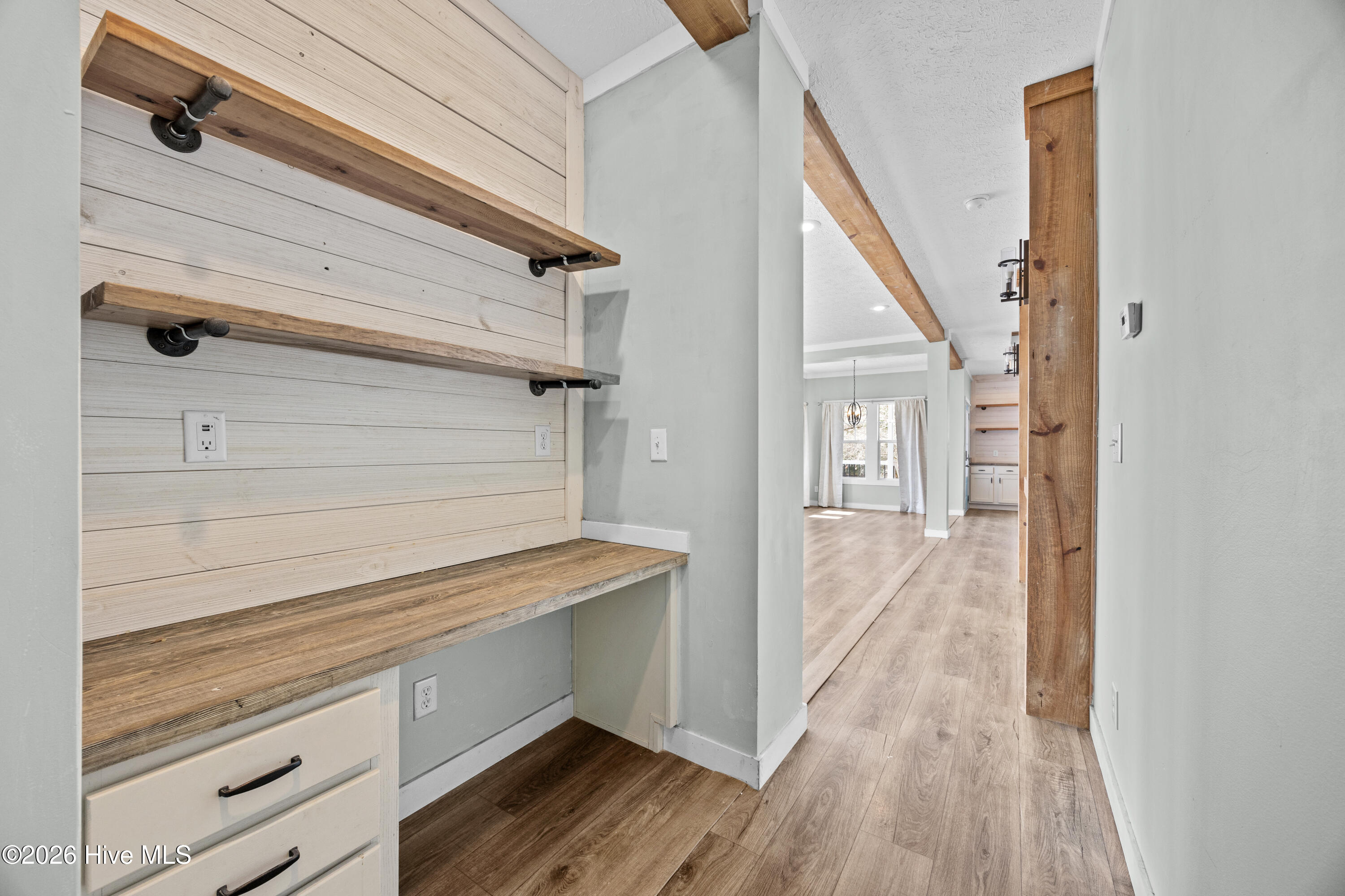 120 Moores Landing Road Hampstead, NC 28443 - Photo 23 of 52 23_hallway