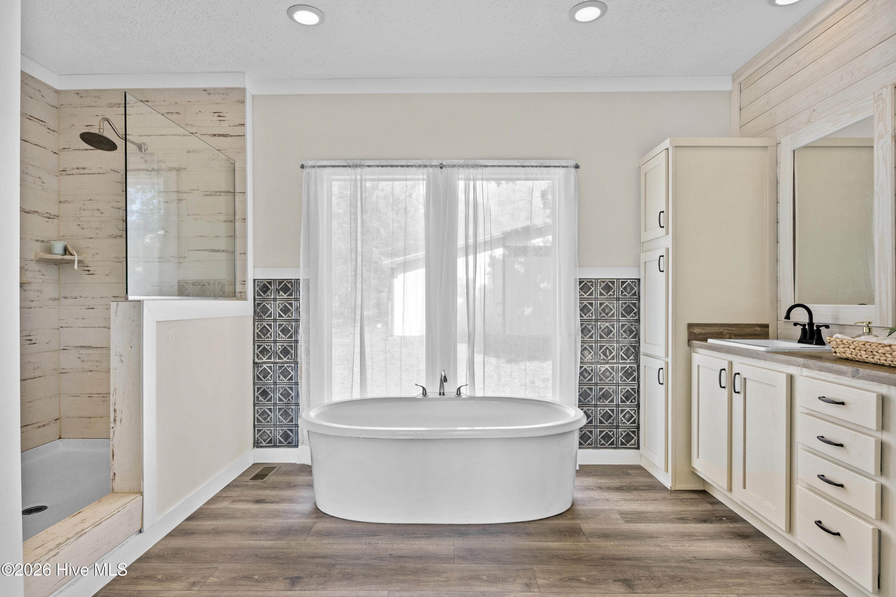 120 Moores Landing Road Hampstead, NC 28443 - Photo 37 of 52 37_bathroom