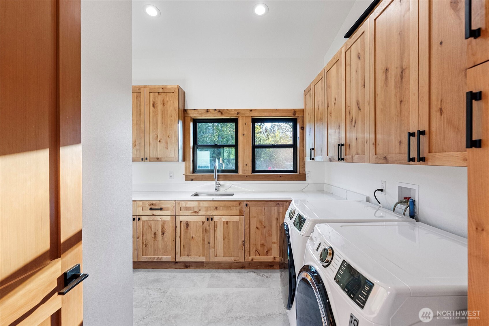 42524 Dean Kreger Road East Eatonville, WA 98328 - Photo 19 of 40