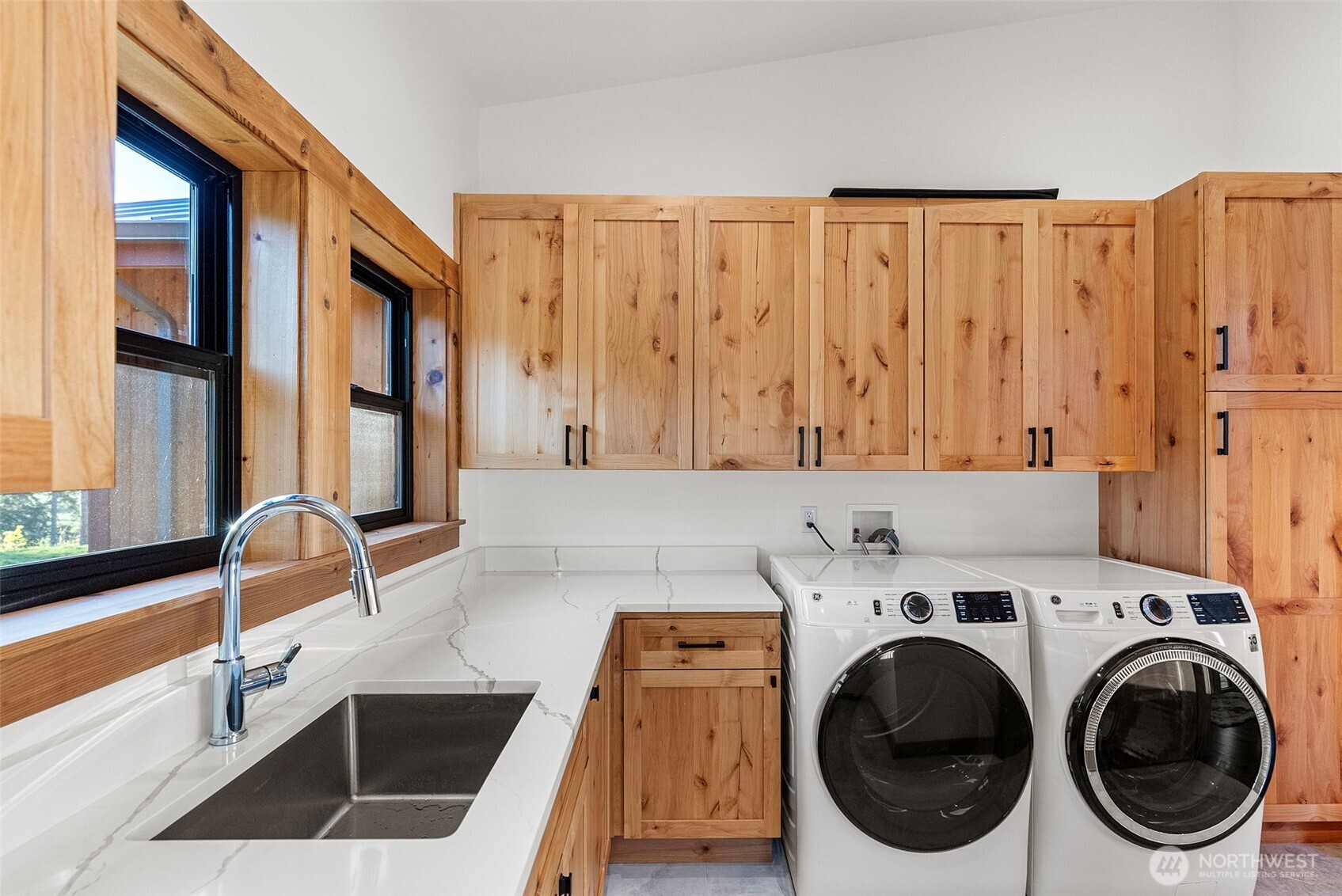 42524 Dean Kreger Road East Eatonville, WA 98328 - Photo 20 of 40