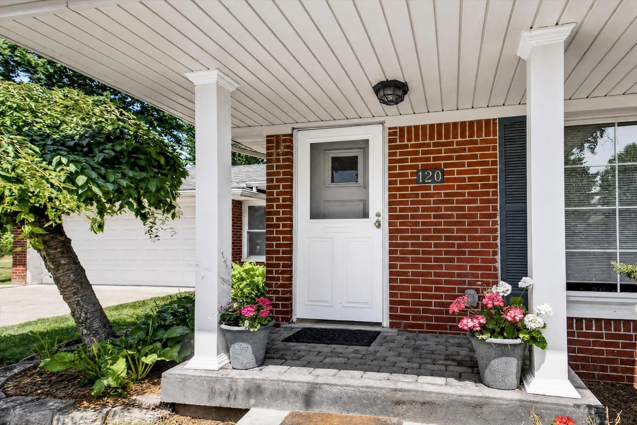 120 Montmorency Road Rochester Hills, MI 48307 - Photo 5 of 55 Gallery Image 5