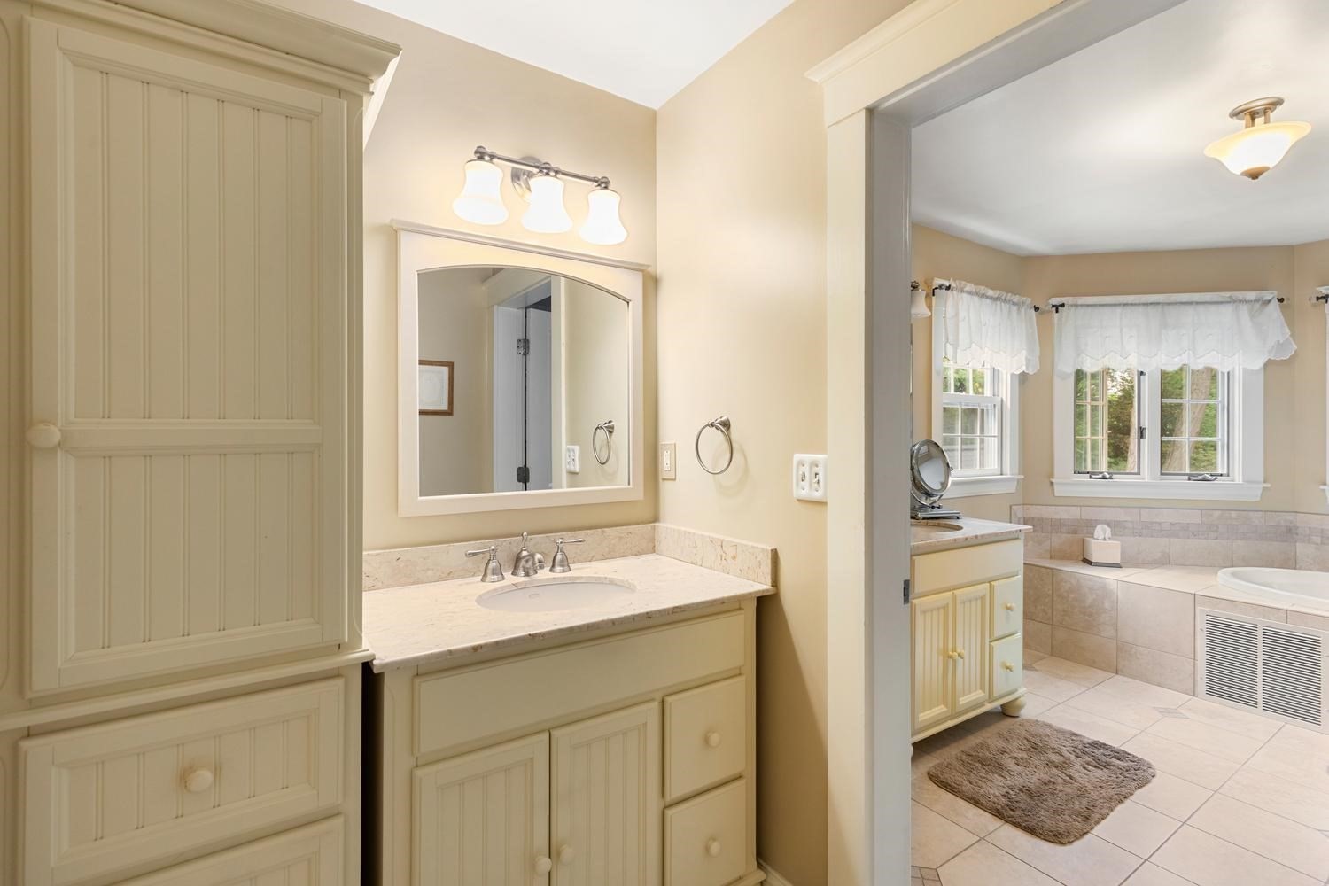 216 Bellevue Road Watertown, MA 02472 - Photo 22 of 42 Gallery Image 22