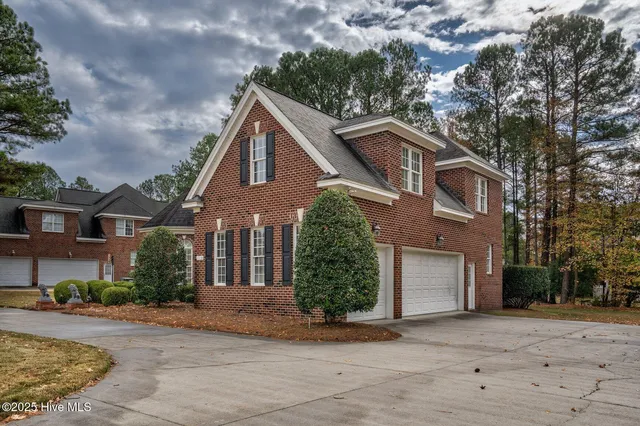 $548,500 | 1119 Falling River Walk, Rocky Mount, NC 27804