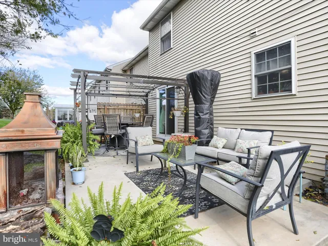 $259,900 | 126 Country Ridge Drive, Red Lion, PA 17356