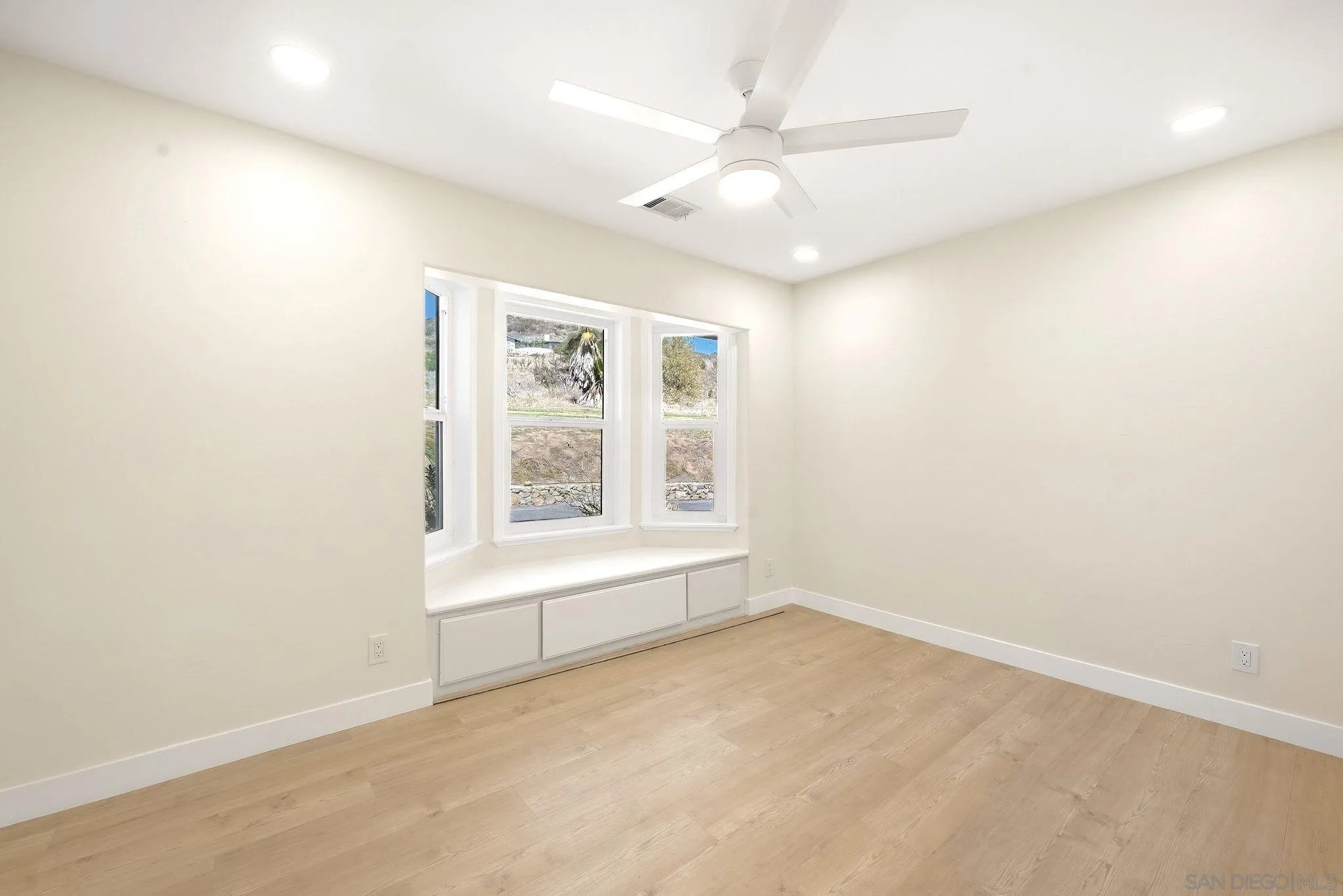 2073 Willow Glen Road Fallbrook, CA 92028 - Photo 32 of 51 Gallery Image 32
