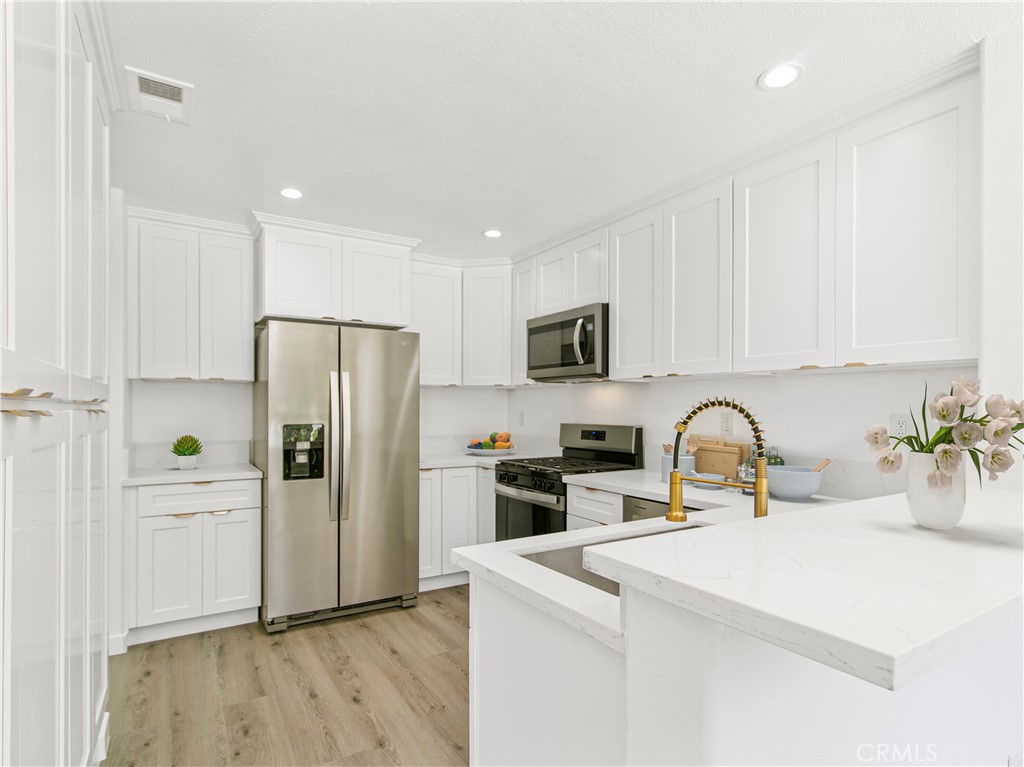 151 Matisse Circle, Unit CI68 Aliso Viejo, CA 92656 - Photo 5 of 12 Virtually staged