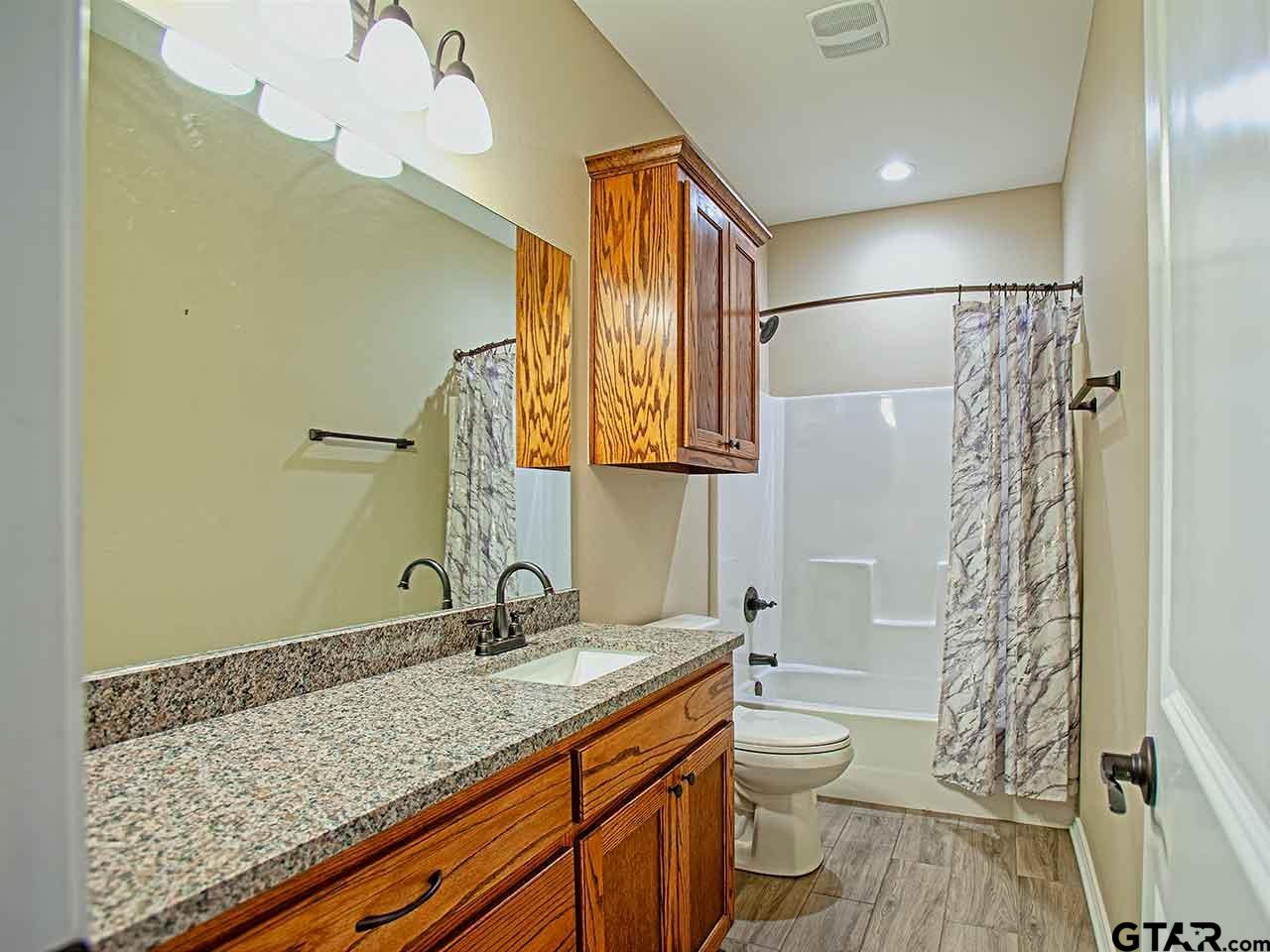 111 Oak Street Emory, TX 75440 - Photo 17 of 30