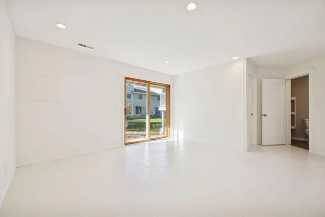 $320,000 | 4143 Meadowlark Point, Eagan, MN 55122