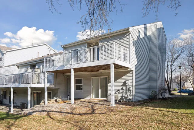 $320,000 | 4143 Meadowlark Point, Eagan, MN 55122