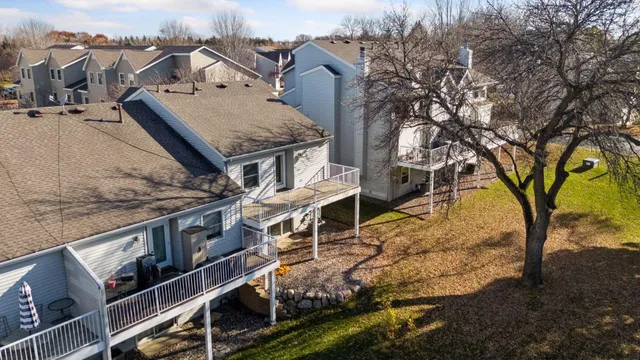 $320,000 | 4143 Meadowlark Point, Eagan, MN 55122