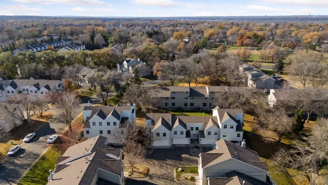 $320,000 | 4143 Meadowlark Point, Eagan, MN 55122