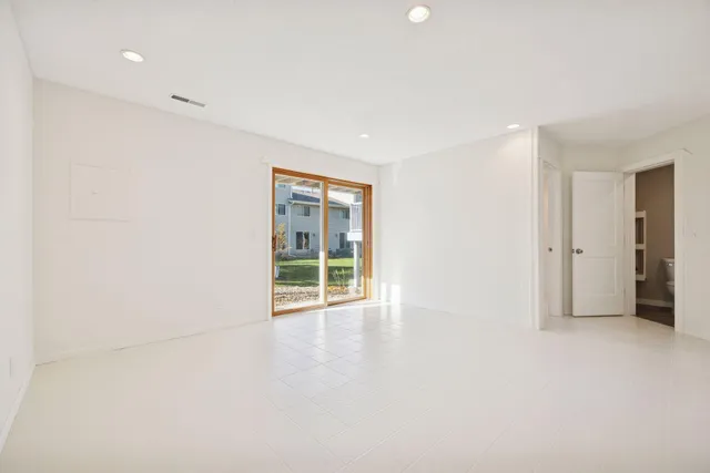 $320,000 | 4143 Meadowlark Point, Eagan, MN 55122