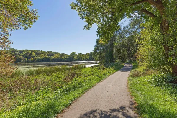 $319,500 | 4143 Meadowlark Point, Eagan, MN 55122