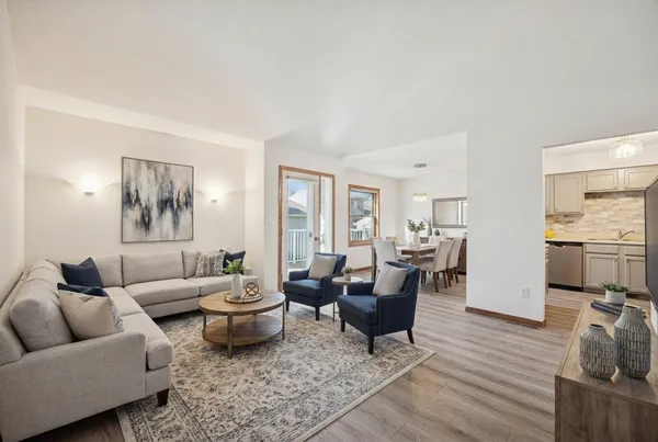 $319,500 | 4143 Meadowlark Point, Eagan, MN 55122