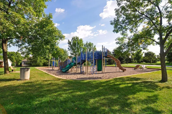 $319,500 | 4143 Meadowlark Point, Eagan, MN 55122