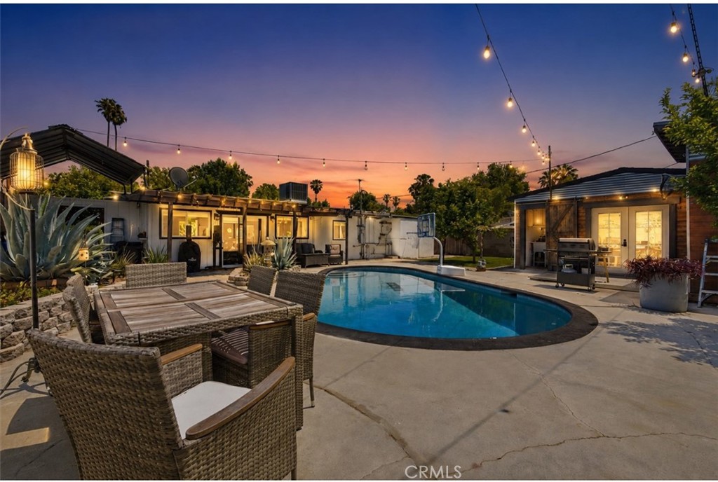 7959 Bothwell Road Reseda, CA 91335 - Photo 2 of 59