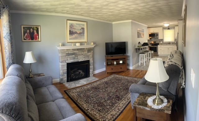 59 Kirk Drive Pawtucket, RI 02861 - Photo 11 of 31