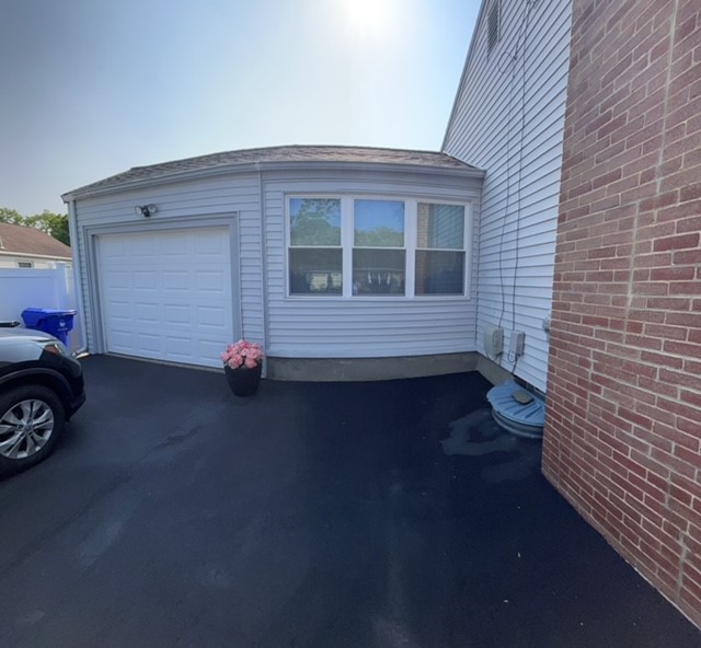 59 Kirk Drive Pawtucket, RI 02861 - Photo 3 of 31