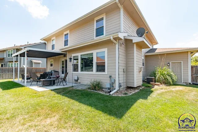 $409,900 | 7628 Southwest 28th Terrace, Topeka, KS 66614
