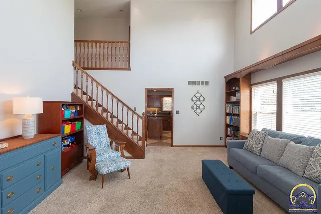 $409,900 | 7628 Southwest 28th Terrace, Topeka, KS 66614