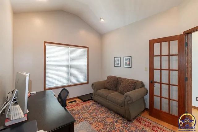 $409,900 | 7628 Southwest 28th Terrace, Topeka, KS 66614